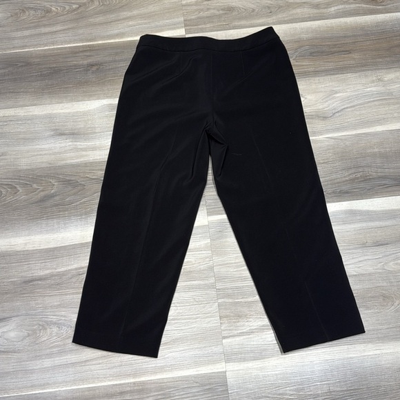 🏴 White House Black Market black capris size 8 - Picture 7 of 9